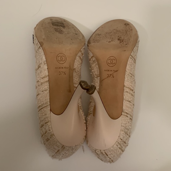 Chanel Boucle Pumps - Size 37.5 - Picture 8 of 8